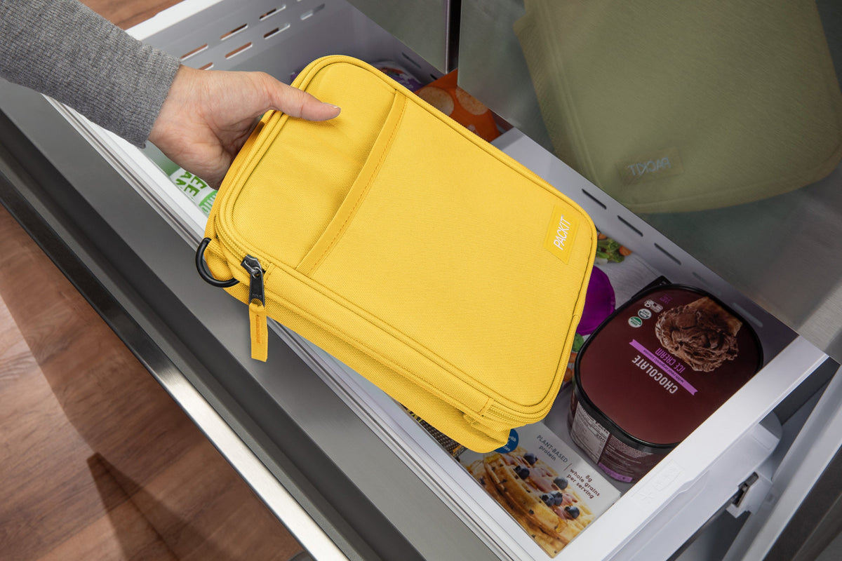 freezable-crossbody-lunch-box-w6 Crossbody-Lunch-Box-Lemonade-Freezer.jpg