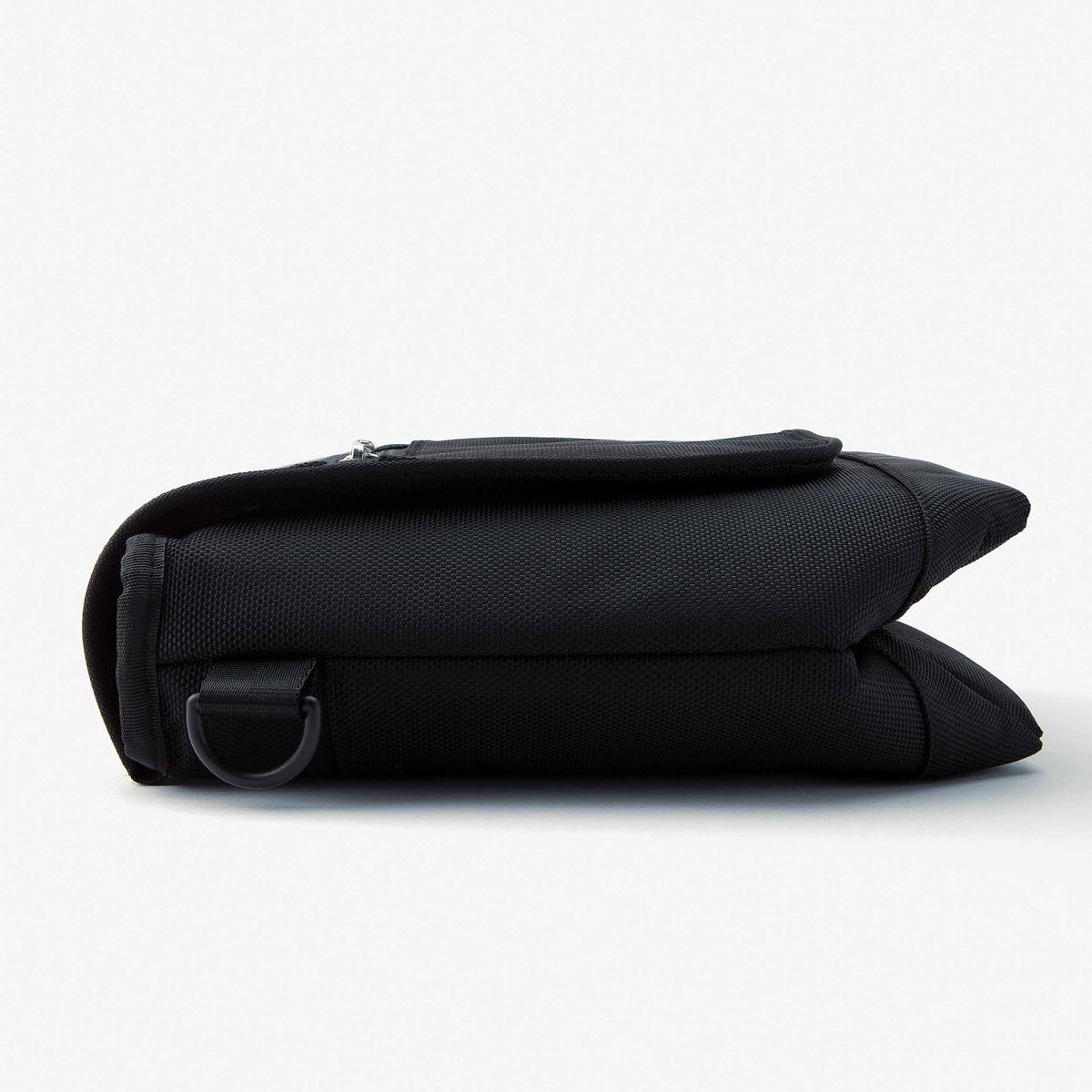 freezable-brooklyn-crossbody-b0 freezable-brooklyn-crossbody-black-ecofreeze-plus-flat_b62870bb-68b1-4c0c-846f-a30840c26944.jpg