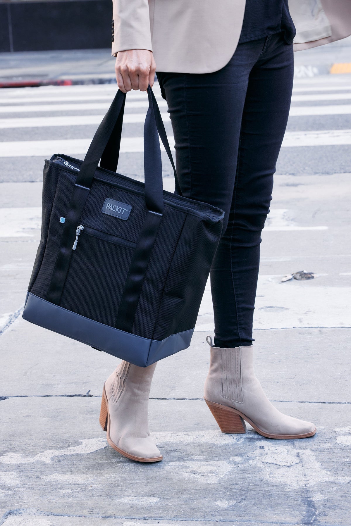 freezable-carry-tote-f9 freezable-carry-tote-black-gray-lifestyle-city-bag-only.jpg