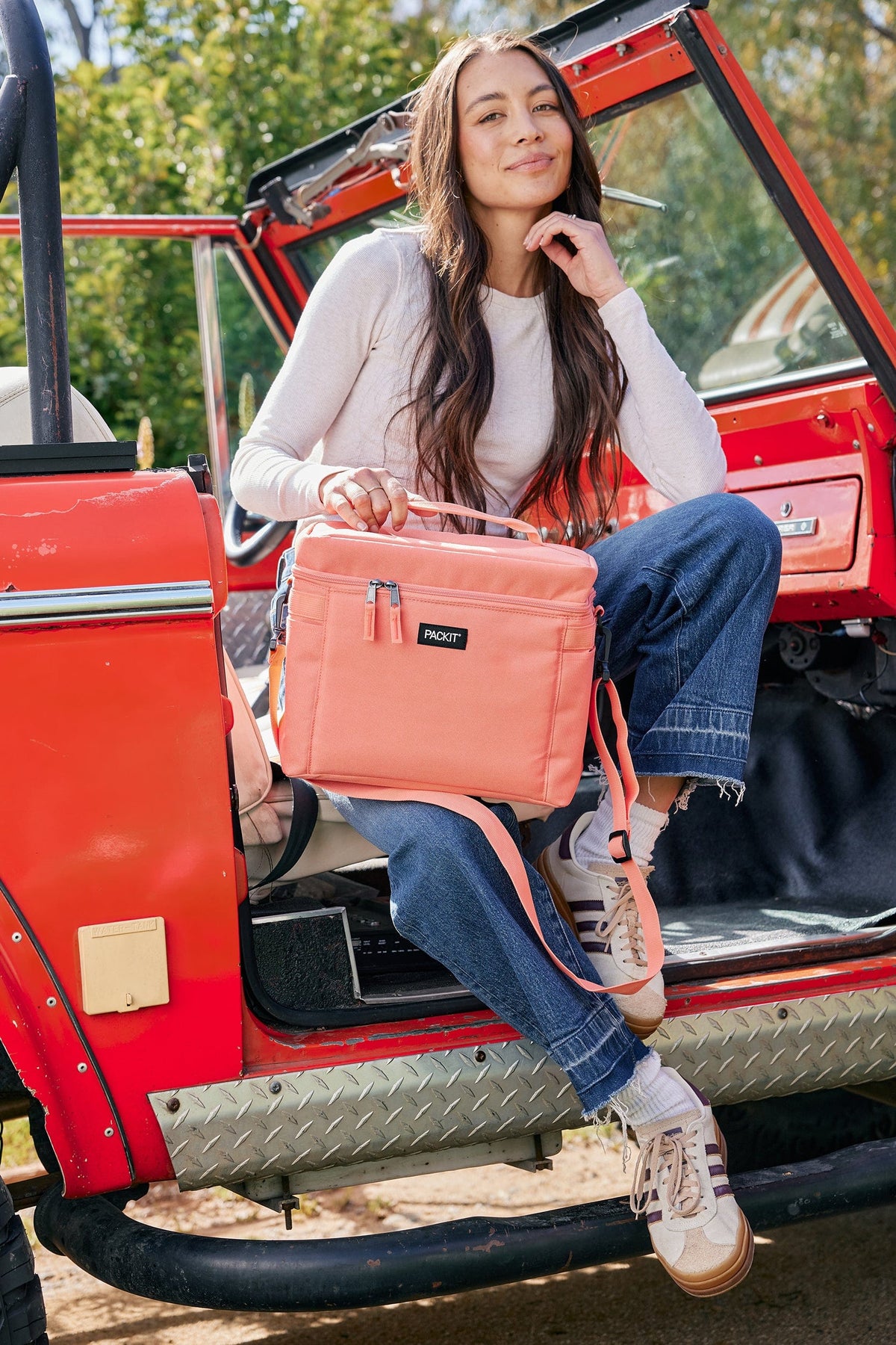 freezable-newport-cooler-u7 freezable-newport-cooler-papaya-lifestyle-truck.jpg